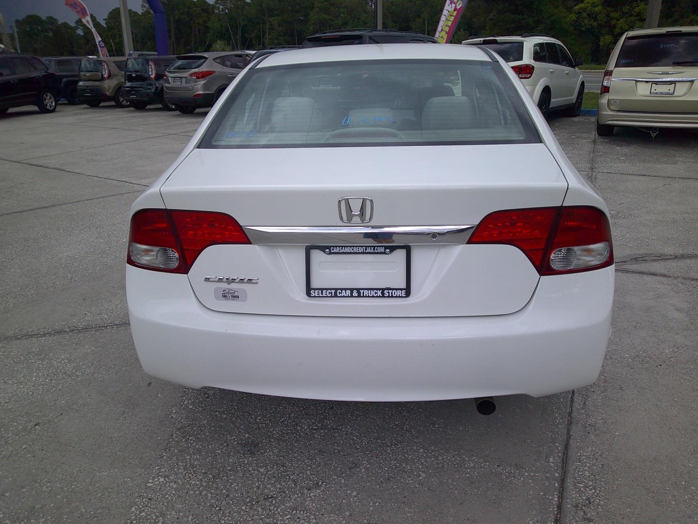 2011 WHITE HONDA CIVIC LX (2HGFA1F53BH) , located at 390 Hansen Avenue, Orange Park, FL, 32065, (904) 276-7933, 30.130497, -81.787529 - Photo#3